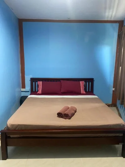 Habitación doble con baño privado — Pak Klong Room for rent